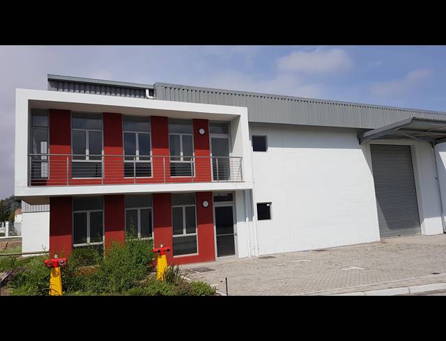 1,412M² FACTORY RENTED IN BLACKHEATH INDUSTRIAL